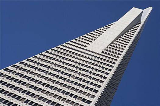 仰视,摩天大楼,泛美金字塔,旧金山,加利福尼亚,美国