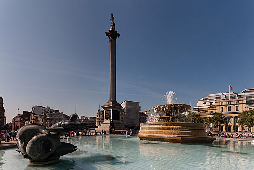 纳尔逊纪念柱,纳尔逊,喷泉,特拉法尔加广场,伦敦,英格兰,英国,欧洲