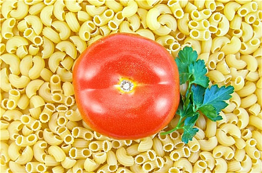意大利面,西红柿,西芹