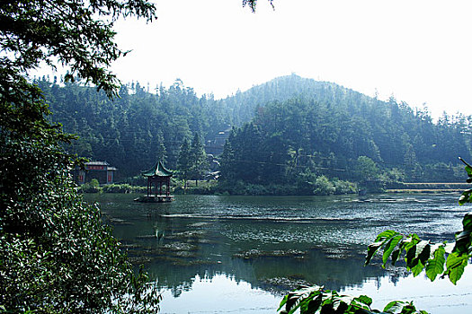 江西南城麻姑山仙人湖