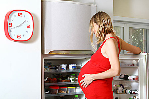 孕妇,欲望,张望,电冰箱