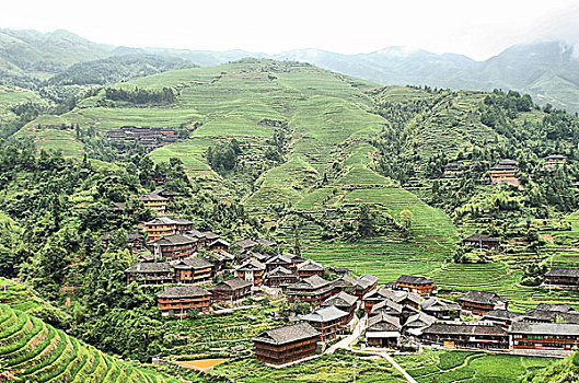 广西龙脊梯田,民族建筑