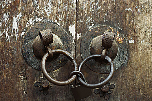 老,木质,门,特写,铁,门把手,连接,挂锁