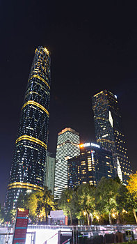 广州花城广场摩天大楼夜景