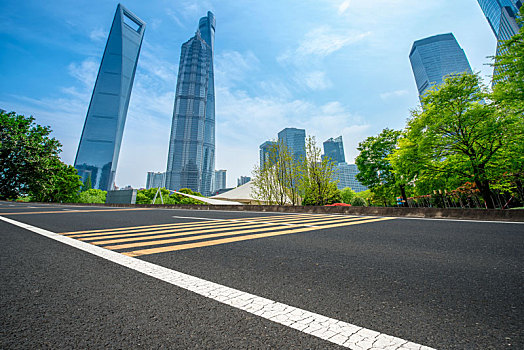 道路交通和上海陆家嘴天际线