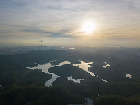 清晨惠州红花湖景区日出航拍风光