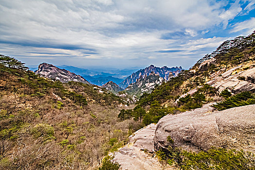 安徽省黄山市黄山风景区天海大峡谷自然景观