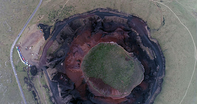 地质奇观,乌兰哈达火山之南炼丹炉