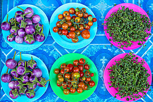 茄子,西红柿,药草,塑料制品,盘子,泰国