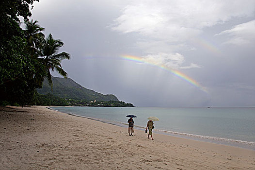 两个人,走,彩虹,印度洋,马埃岛,塞舌尔,非洲
