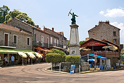 战争纪念碑,站立,城镇,科西嘉岛