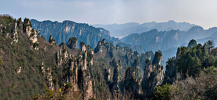 湖南张家界国家森林公园天子山将军岩群峰