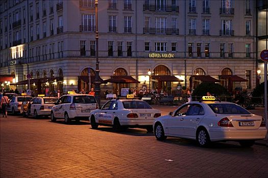 出租车站,酒店,菩提树,夜晚,照片,中央区域,柏林,德国,欧洲