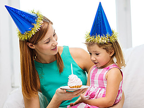 家庭,孩子,庆贺,高兴,人,概念,母女,蓝色,派对帽,蛋糕,蜡烛