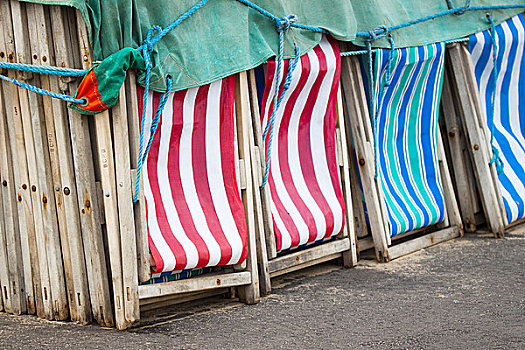 英格兰,兰开夏郡,布莱克浦,海滩,折叠躺椅,一堆
