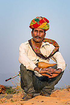 耍蛇,普什卡,拉贾斯坦邦,印度,亚洲