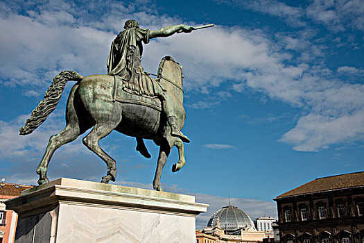 意大利,那不勒斯,广场,雕塑,骑马,父亲,朝代,商业街廊,圆顶,远景,大幅,尺寸