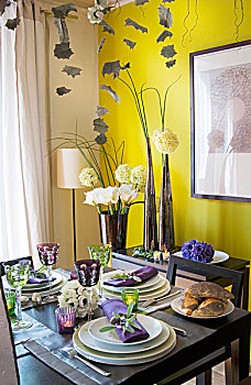 喜庆,餐桌,正面,插花,黄色,墙