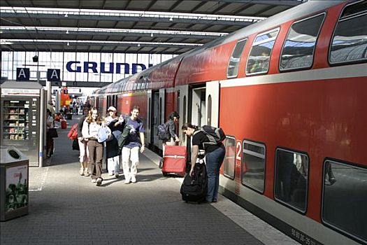 人,站台,中央车站,慕尼黑