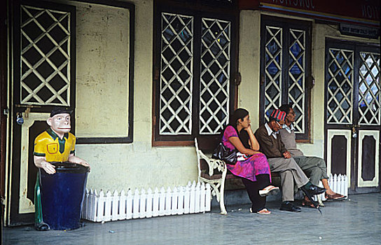 乘客,等待,火车站,伸展,大吉岭,喜玛拉雅,铁路,世界遗产,身分,联合国教科文组织,1999年,印度