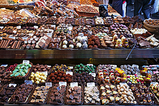 市场货摊,销售,甜食,老,市场,大厅,兰不拉,巴塞罗那,加泰罗尼亚,西班牙,欧洲