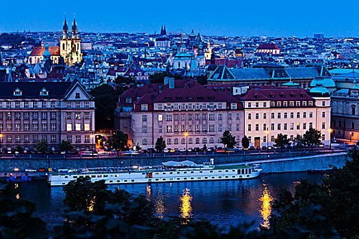 伏尔塔瓦河,布拉格,夜晚,捷克共和国