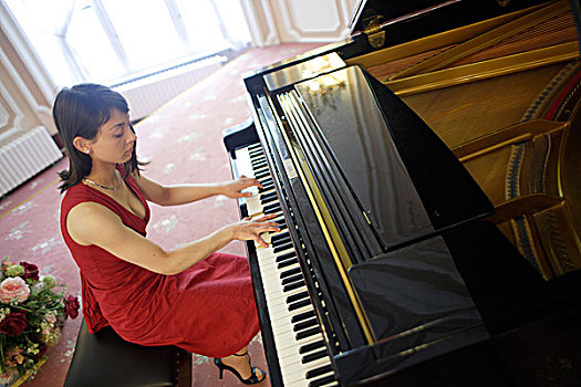 女人,红色,连衣裙,玩,钢琴