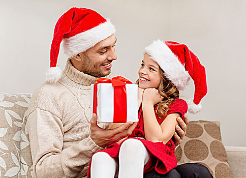 家庭,圣诞节,圣诞,冬天,高兴,人,概念,微笑,父亲,给,女儿,礼盒