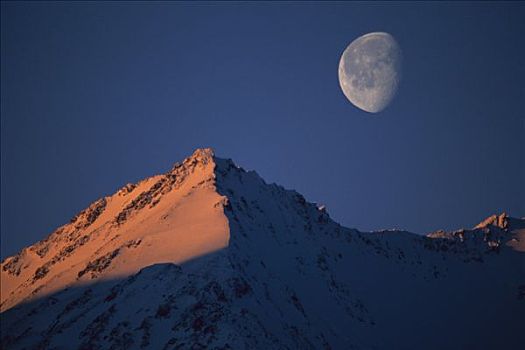 月亮,上方,雪山,克卢恩国家公园,加拿大
