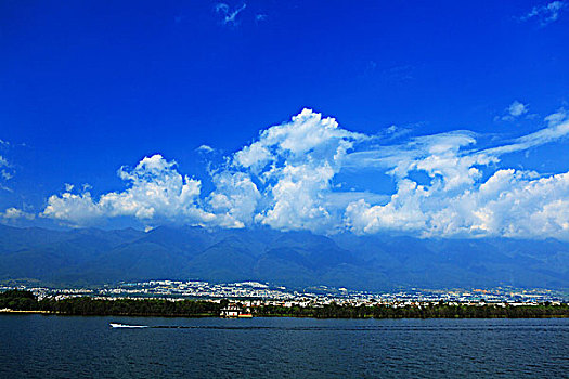 云南大理苍山洱海