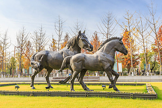 骏马雕塑,南京市国际青年文化公园