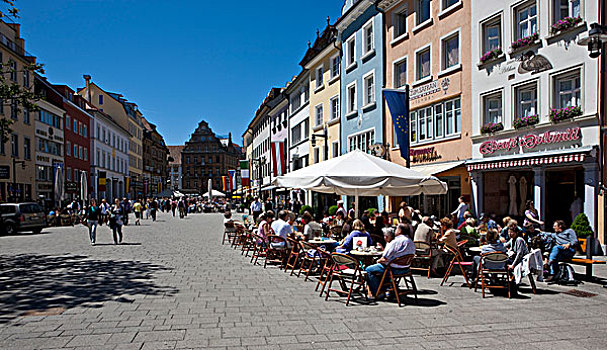 游客,坐,街边咖啡,街道,康斯坦茨,康士坦茨湖,巴登符腾堡,德国,欧洲