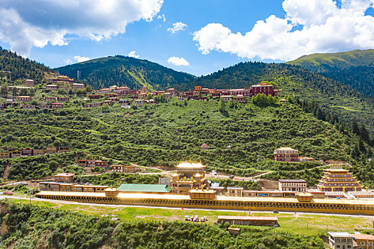 四川阿坝州的寺庙