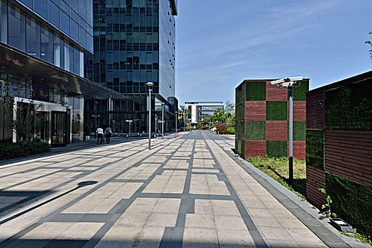 现代商务楼广场