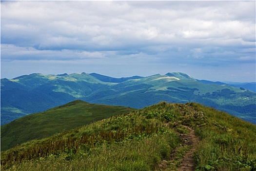 青山,喀尔巴阡山脉