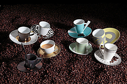 瓷器,意式特浓咖啡杯,咖啡豆