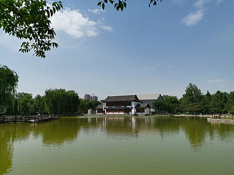北京梨园主题公园韩美林艺术馆天书楼