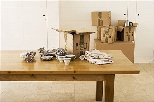 瓷器,包装,纸,旁侧,纸箱,餐厅,桌子,盒子,背景