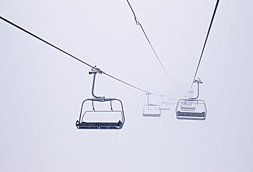 滑雪缆车,椅子,雾