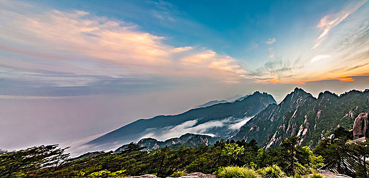 安徽省黄山市黄山风景区天海大峡谷自然景观