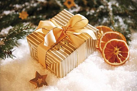 圣诞礼物,枝条,冷杉,干燥,橙子片,装饰