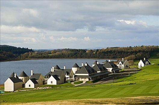 北爱尔兰,弗马纳郡,恩尼斯基伦,高尔夫,小屋,俯瞰,湖,围绕,新,高尔夫球场