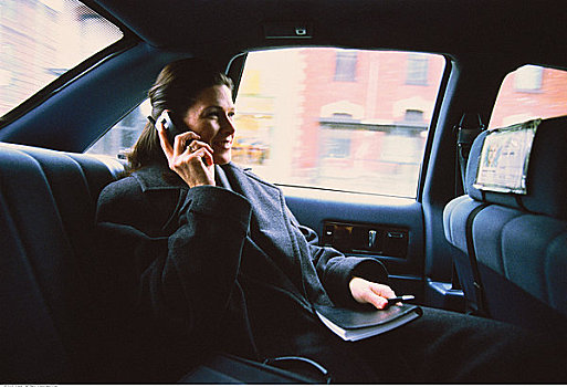 职业女性,手机,出租车