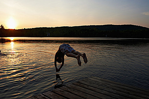 男孩,湖,日落,魁北克,加拿大