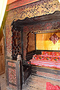 古代婚床婚房