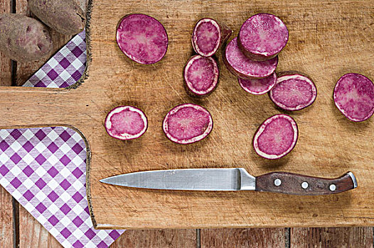 切片,紫色,土豆,木板