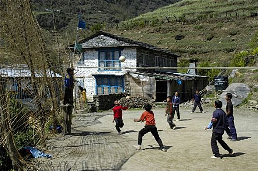 孩子,玩,排球,乡村,安娜普纳地区,尼泊尔