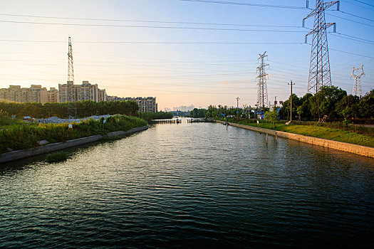 井亭村,甬新河