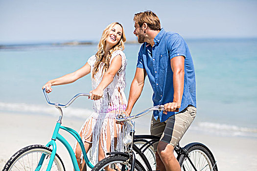 情侣,骑,自行车,海滩,幸福伴侣,晴天