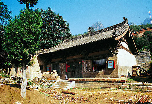 山西长治平顺龙门寺燃灯佛殿